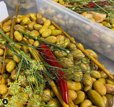 Traditional Calabrian Style Green  Olives - with Wild Fennel 300g